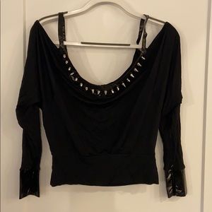 NWOT early 2010’s D&G Dolce & Gabbana open shoulder long sleeve top